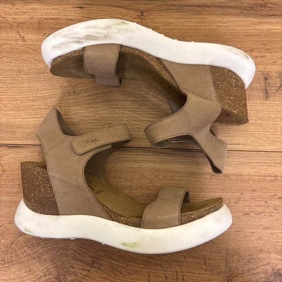 FLY LONDON‎ Self Fastener Sandals GOGO967FLY Size 38 Beige Cork Platform Wedge - Picture 8 of 11